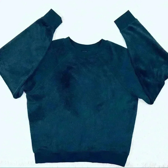 Topshop Black Furry Puma Long Sleeve Pullover Cropped Sweatshirt Size 4 - Picture 2 of 14